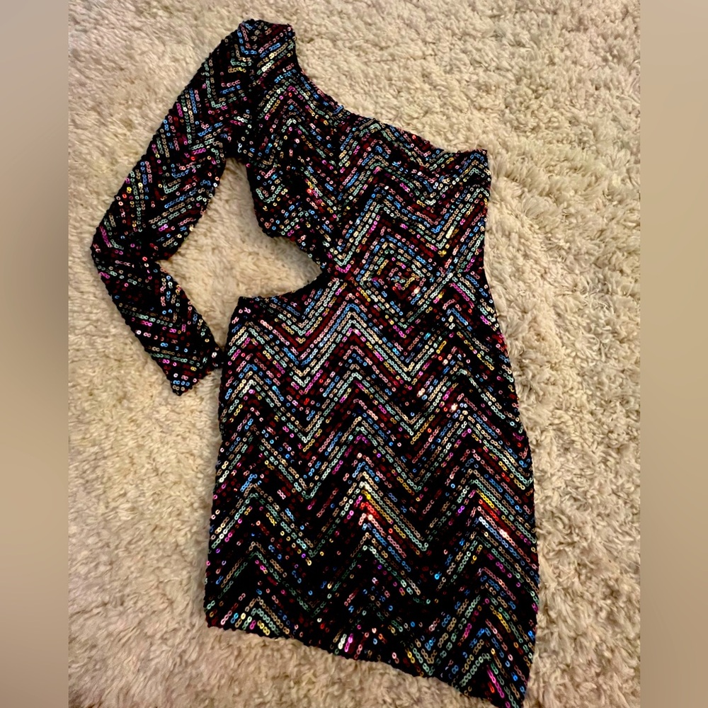 Multicolor Chevron One-Shoulder Dress